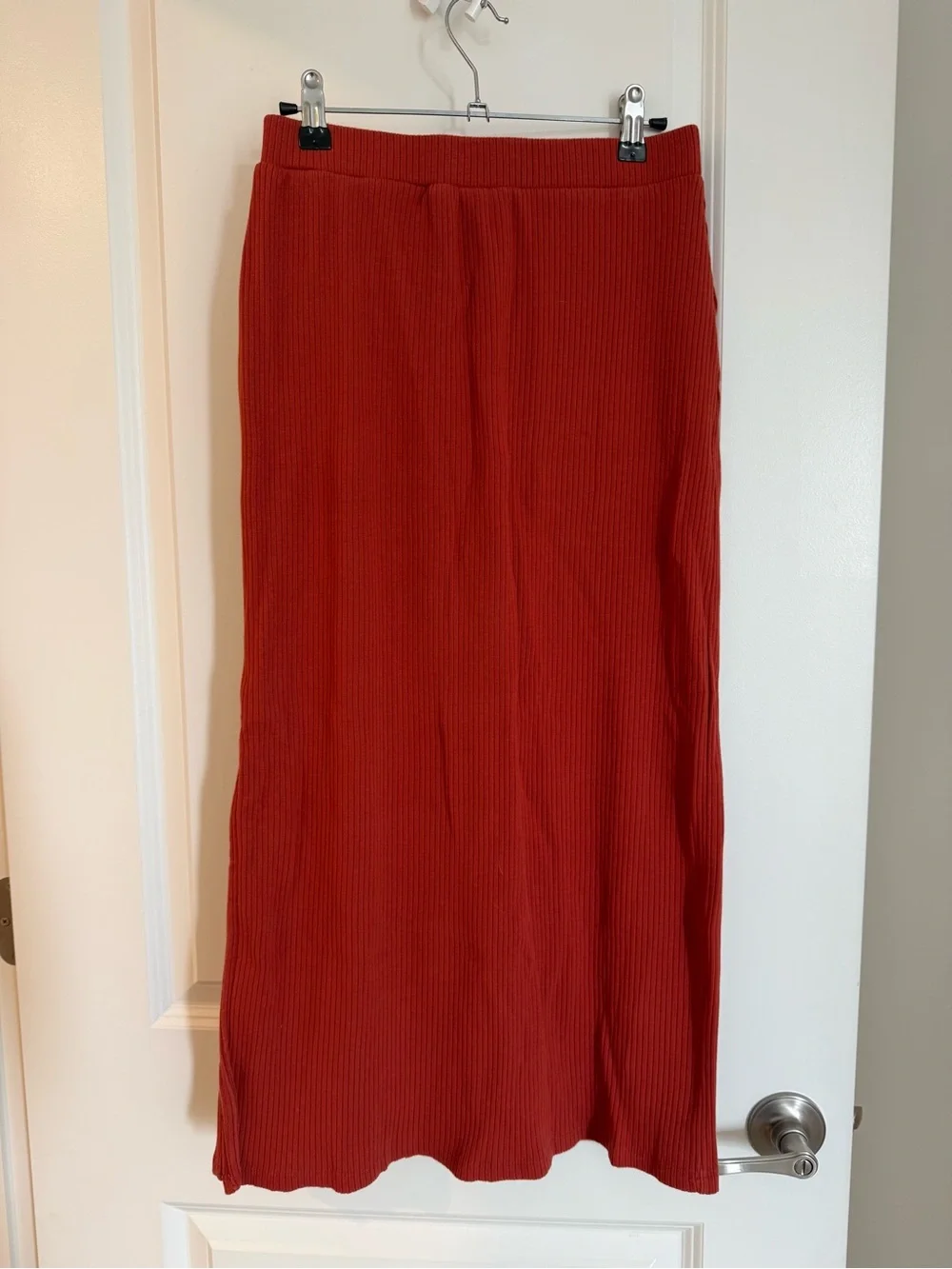 Matching set! Sleeveless Ribbed Mock Neck Tank Top and Matching Skirt - Rust